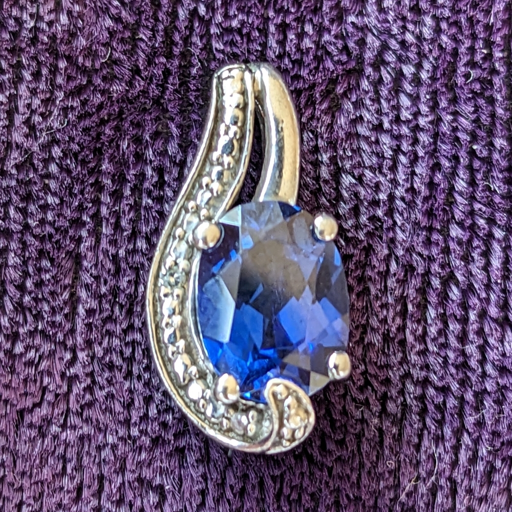 14K White Gold Plated Sterling Silver Pendant With Natural Diamond